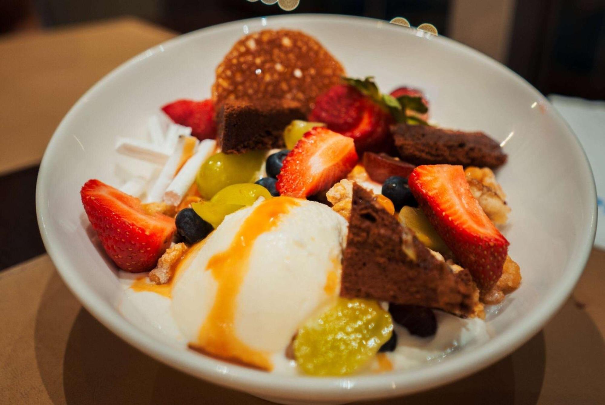 Wyndham Nordelta Tigre - Buenos Aires Exterior foto Fruit salad with yogurt